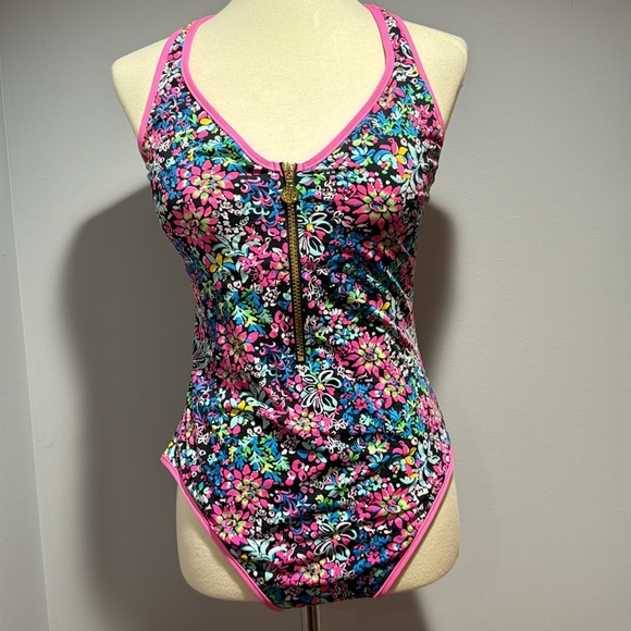 Lilly Pulitzer Kailanie one piece Swimsuit - Picture 4 of 7